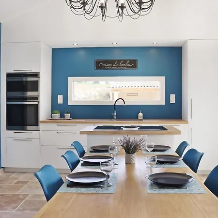 Charmante A Avec Piscine Privee *