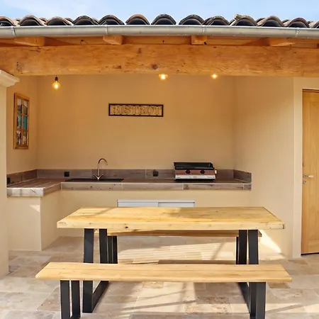 Villa Charmante A Avec Piscine Privee